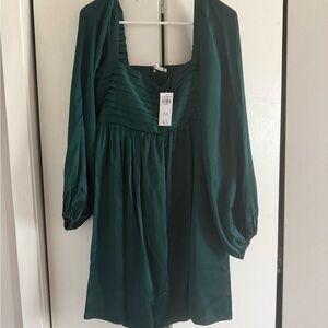 Elegant Green Long Sleeve Dress
